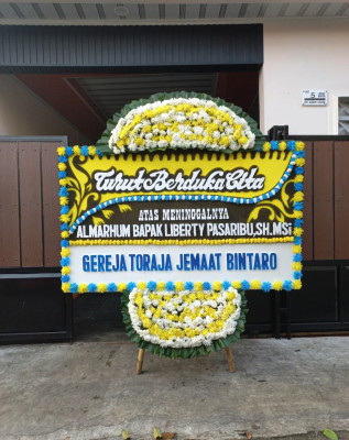 Papan Bunga Duka di Medang Deras